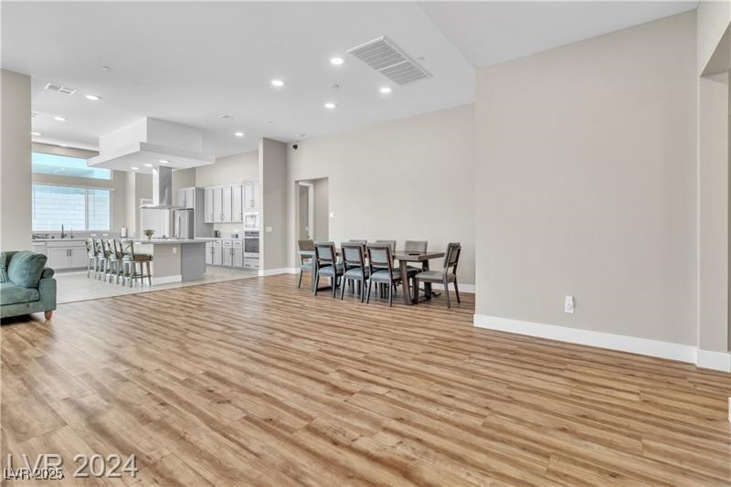 10301 Fairview Ridge Court Property Photo 12