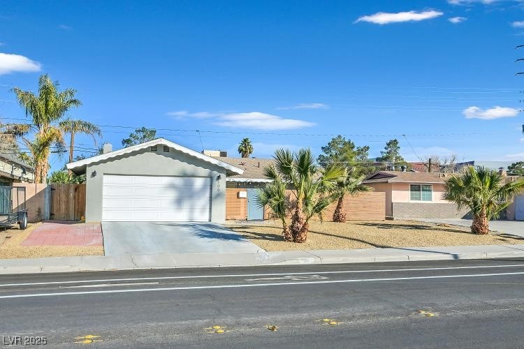 105 Shadow Lane Property Photo 2