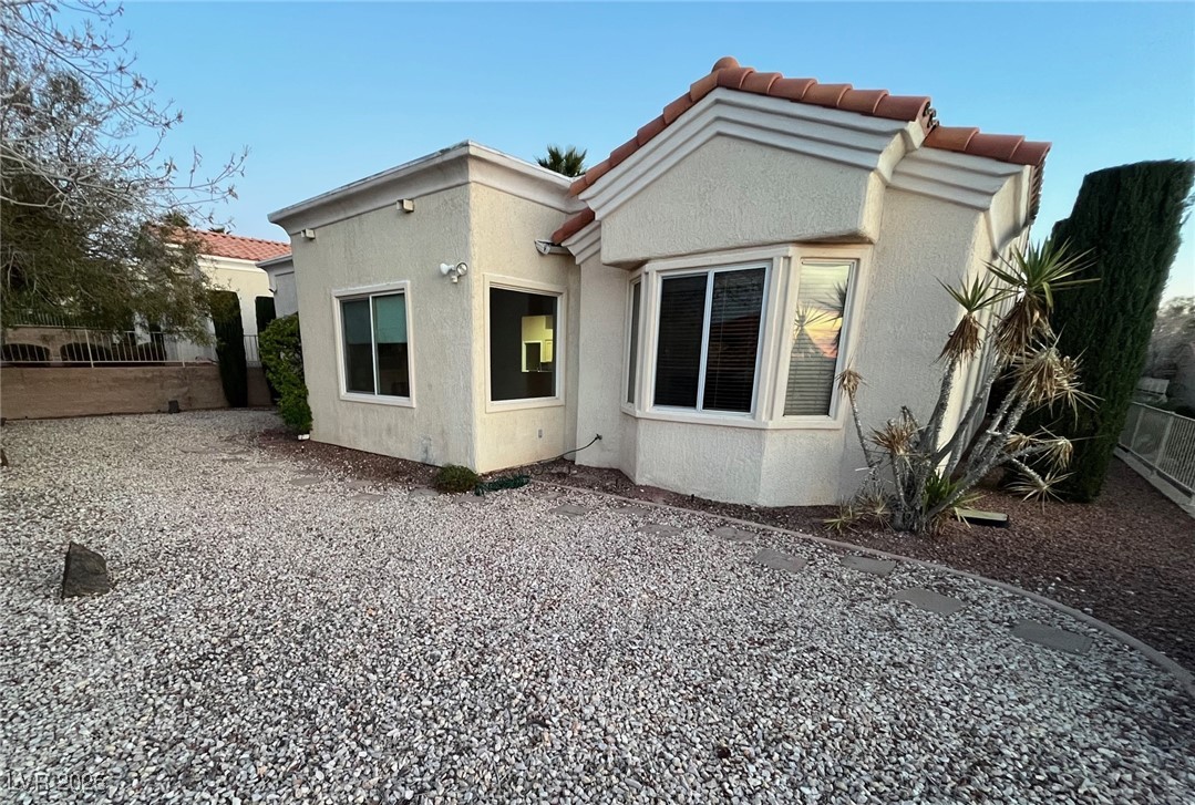 10717 Grand Cypress Avenue Property Photo 8