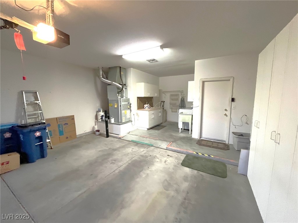 10717 Grand Cypress Avenue Property Photo 13
