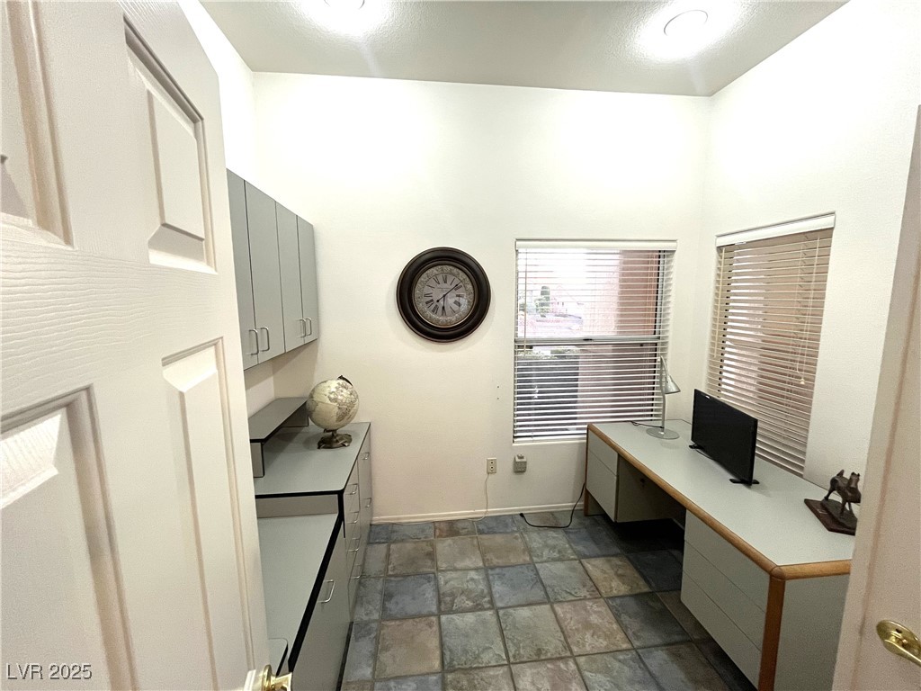 10717 Grand Cypress Avenue Property Photo 20