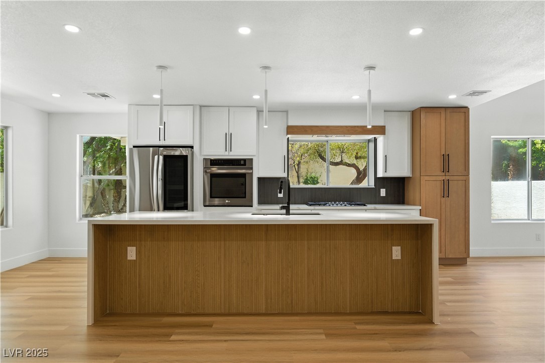 2105 Madagascar Lane Property Photo 1