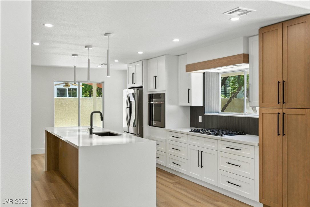2105 Madagascar Lane Property Photo 17