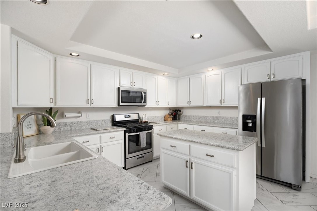 9604 Summer Cypress Street Property Photo 8