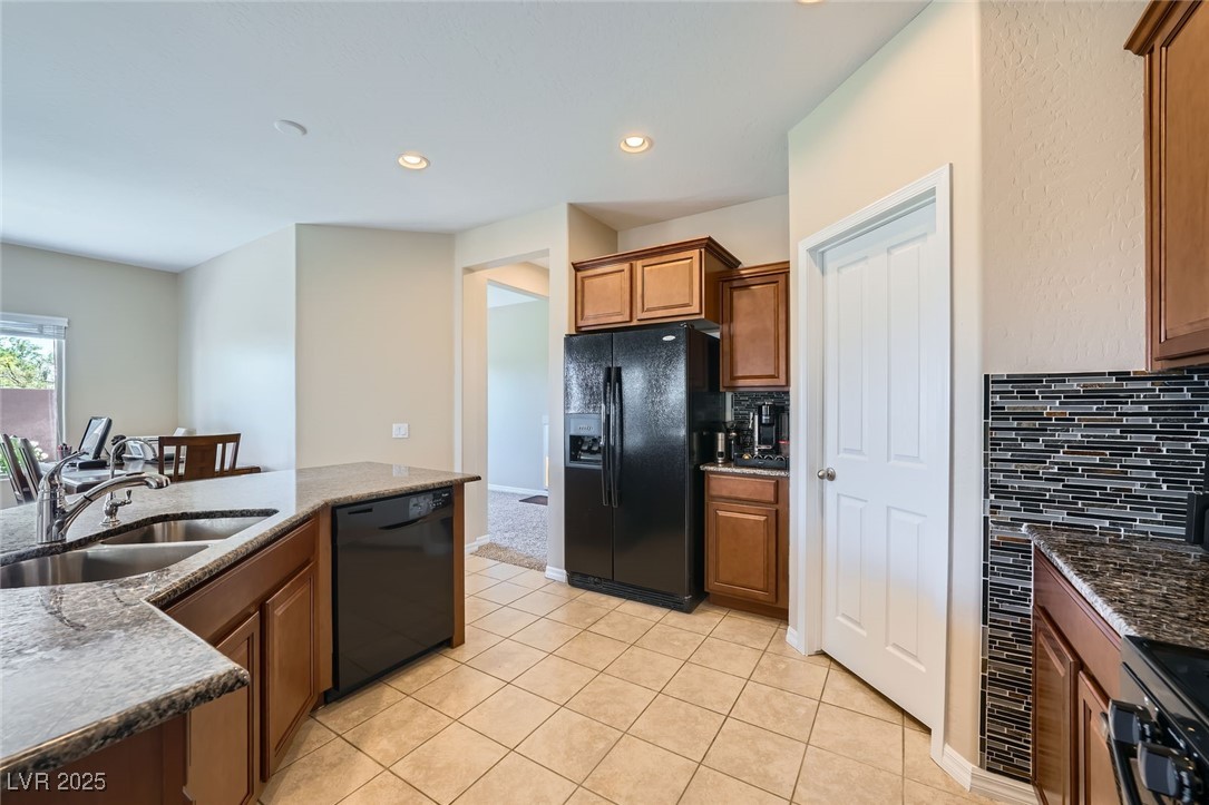 10693 Harvest Green Way Property Photo 9