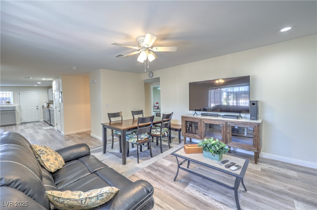 5093 Sun Valley Drive Property Photo 11