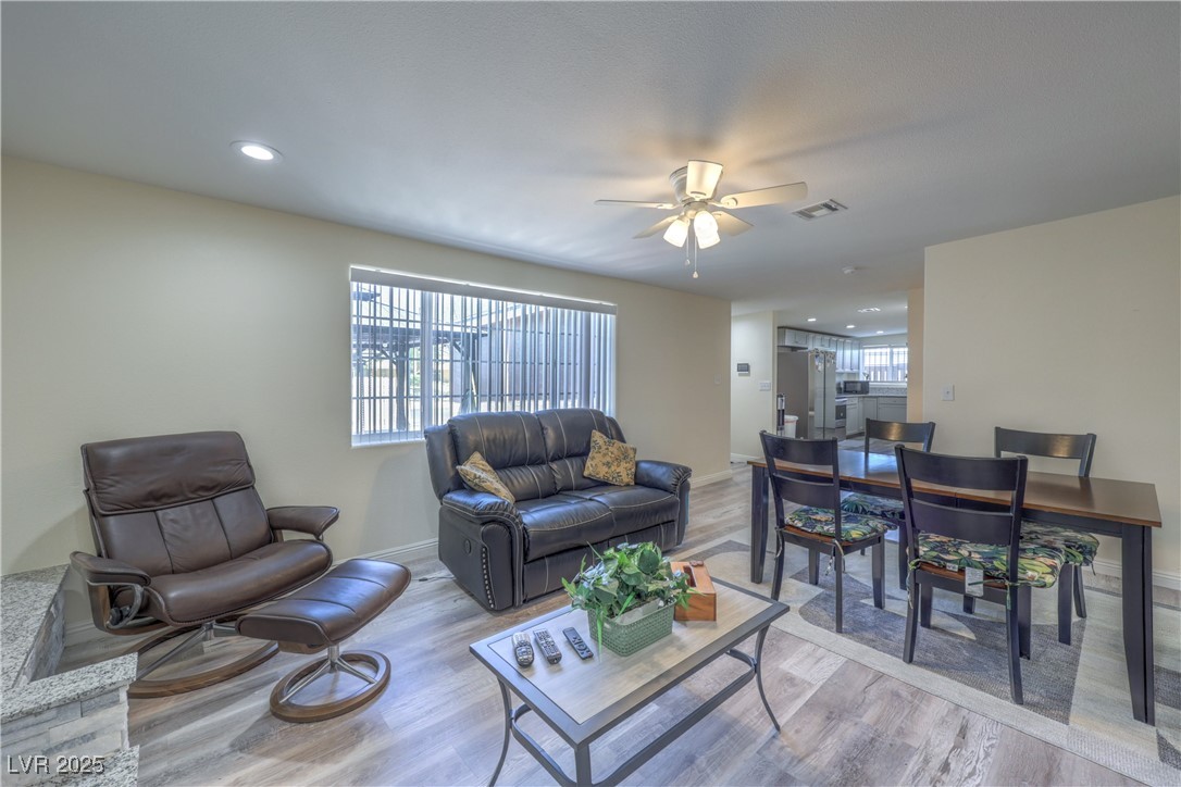 5093 Sun Valley Drive Property Photo 12