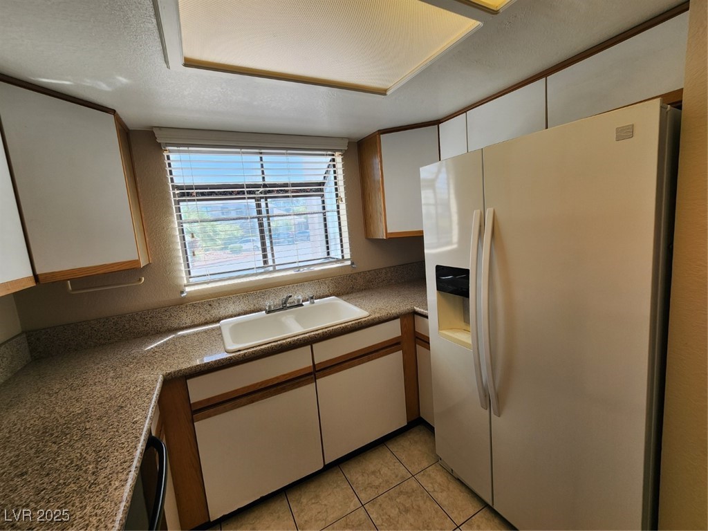 2848 Bluebonnet Drive . Property Photo 10