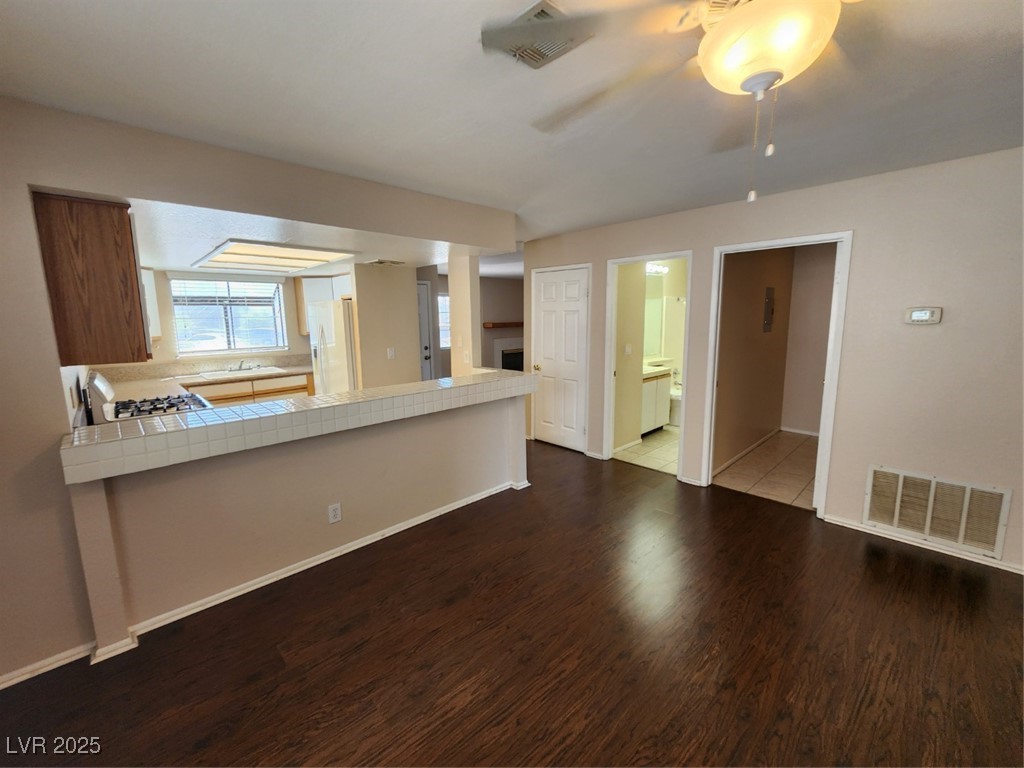 2848 Bluebonnet Drive . Property Photo 13