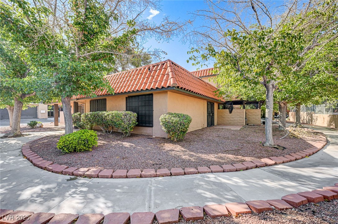 6651 Bubbling Brook Drive A Property Photo 3