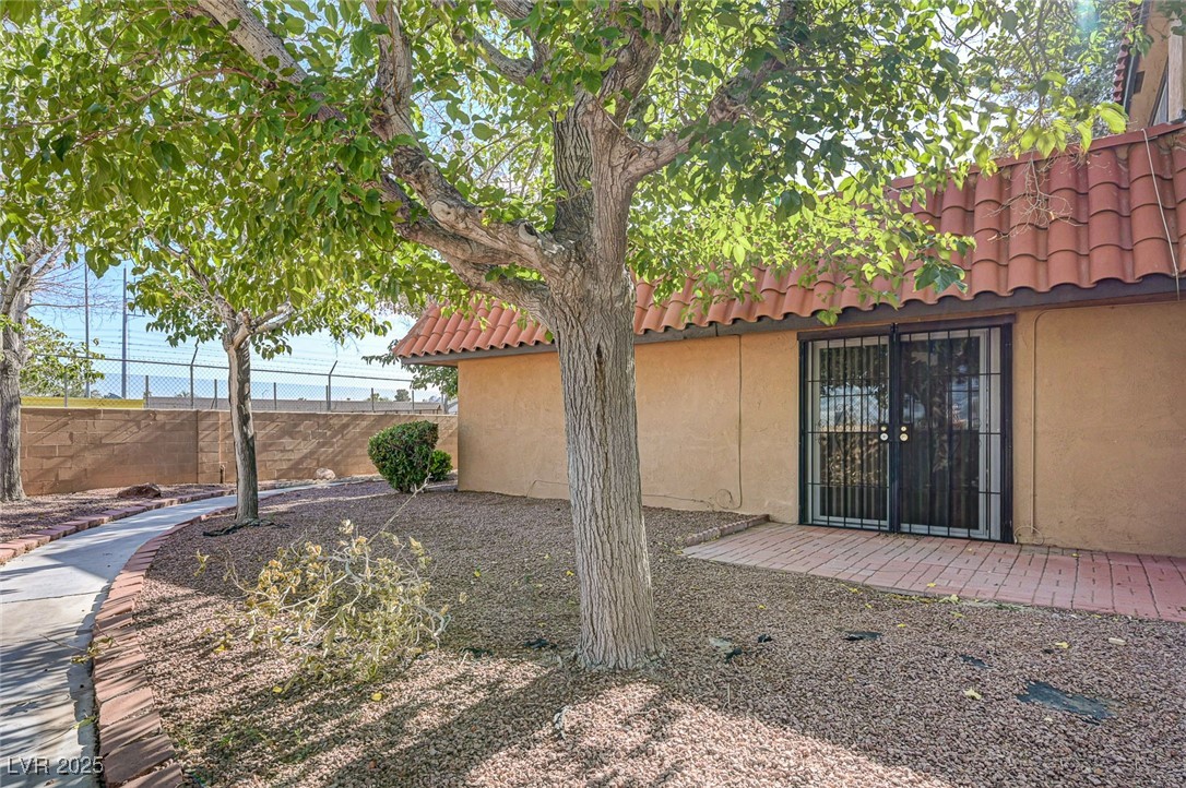 6651 Bubbling Brook Drive A Property Photo 4