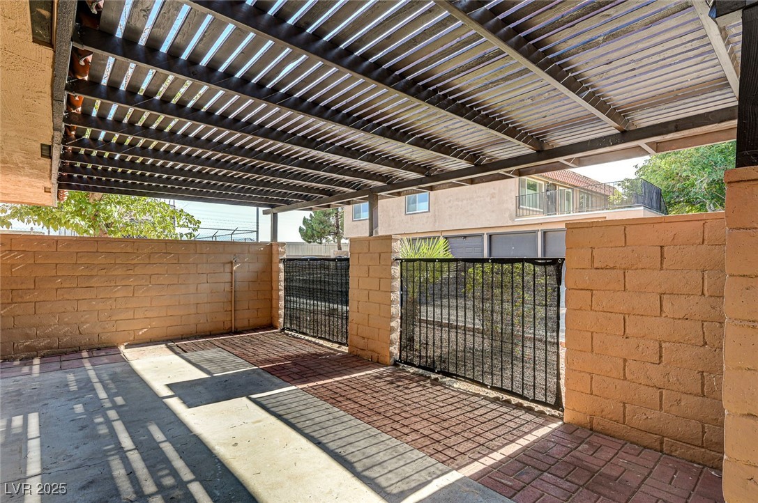 6651 Bubbling Brook Drive A Property Photo 24
