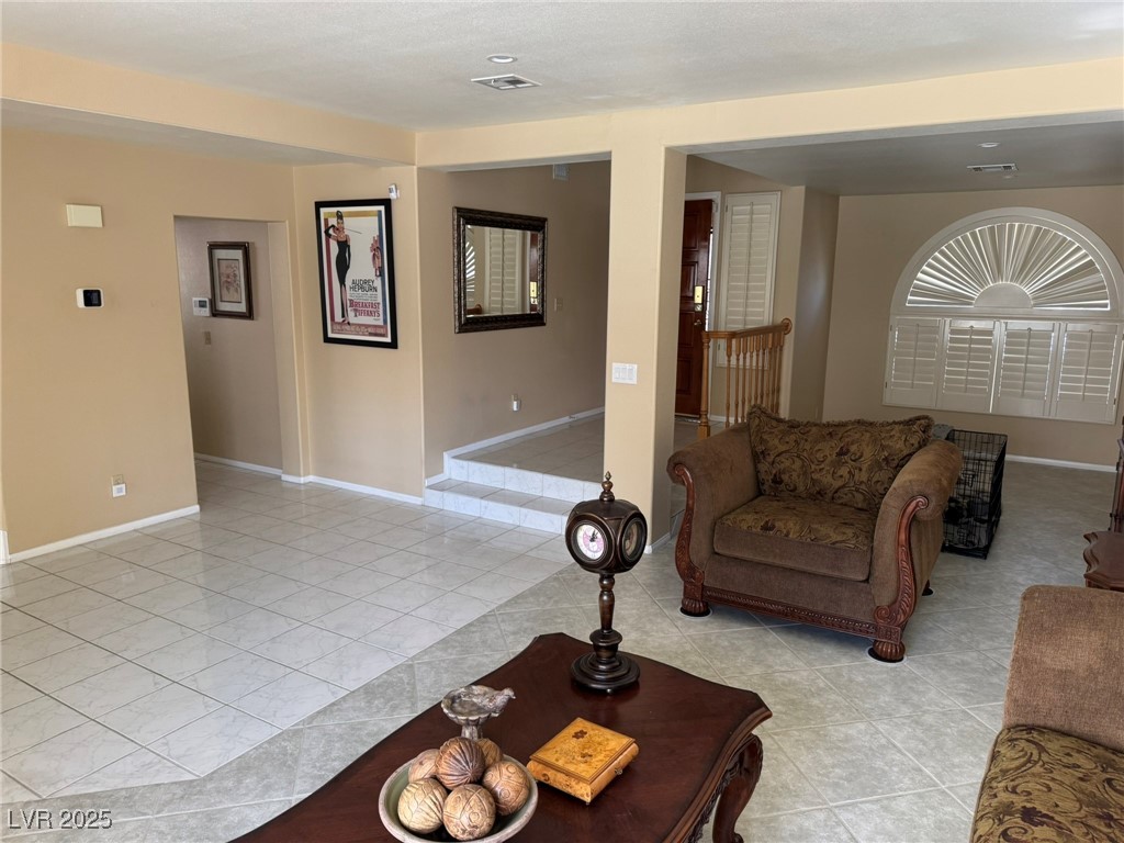 8225 Bermuda Beach Drive Property Photo 4