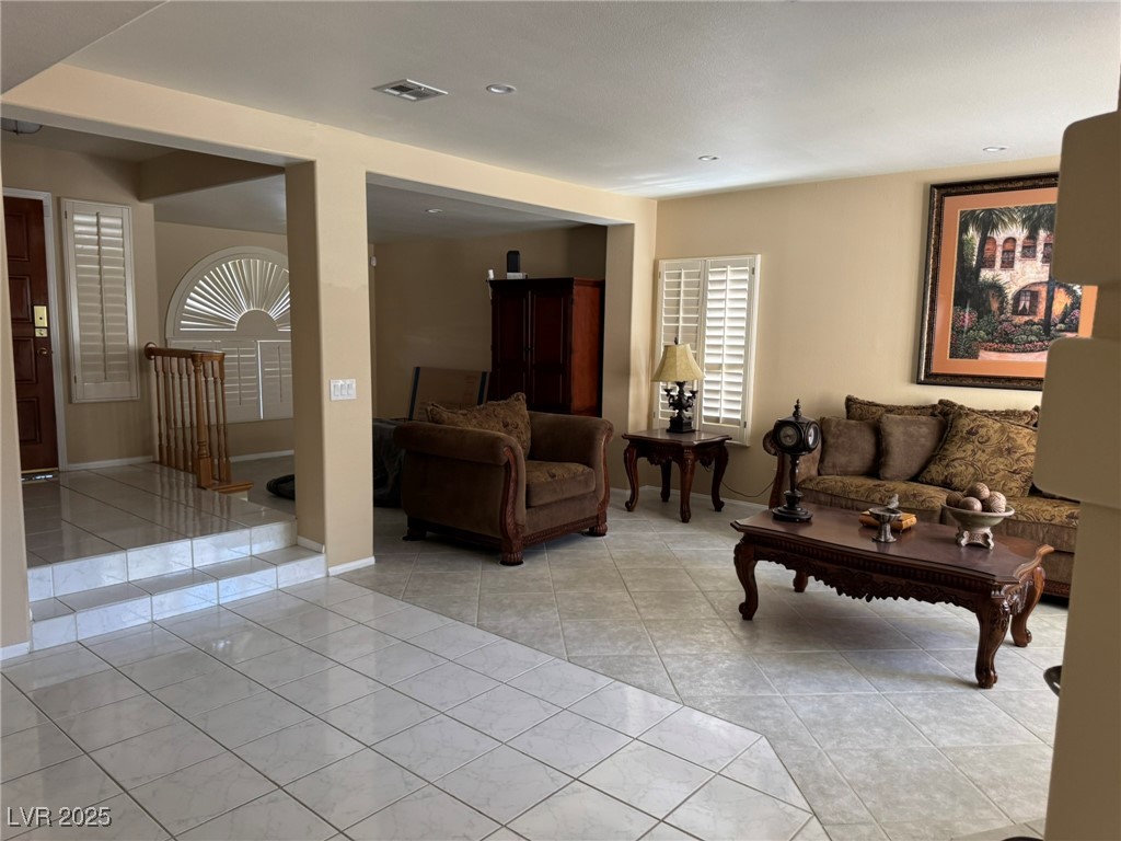 8225 Bermuda Beach Drive Property Photo 5