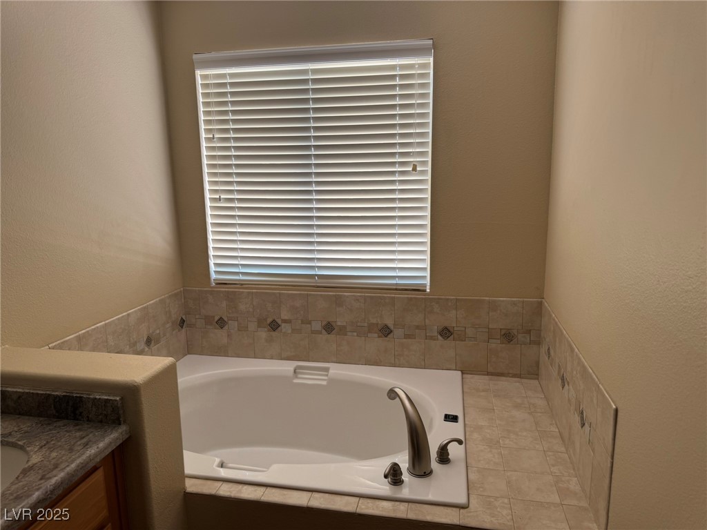 8225 Bermuda Beach Drive Property Photo 26