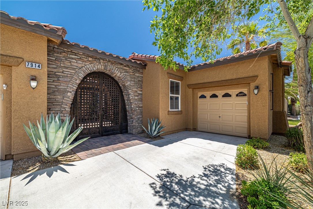 7914 Elk Mountain Street Property Photo 3