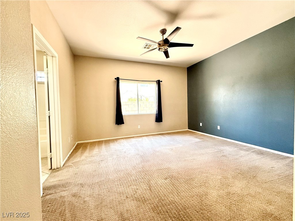 5882 Crumbling Ridge Street Property Photo 5