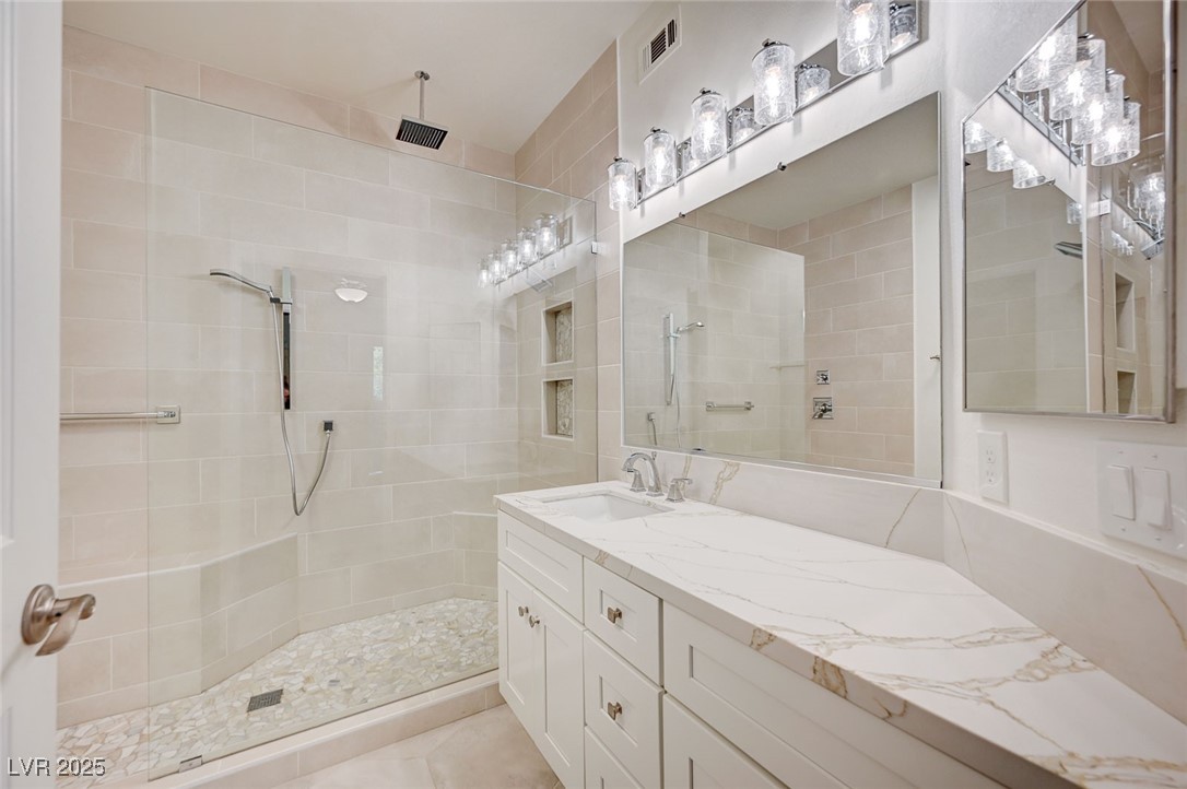 2050 West Warm Springs Road 4512 Property Photo 10