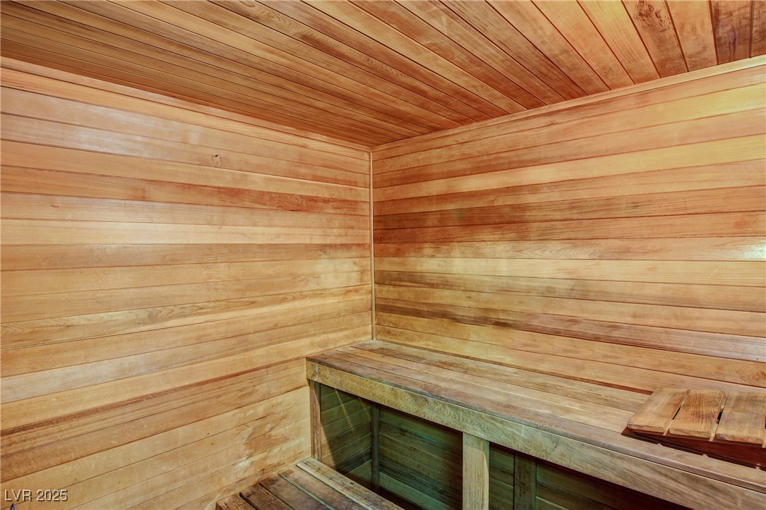 2050 West Warm Springs Road 4512 Property Photo 34
