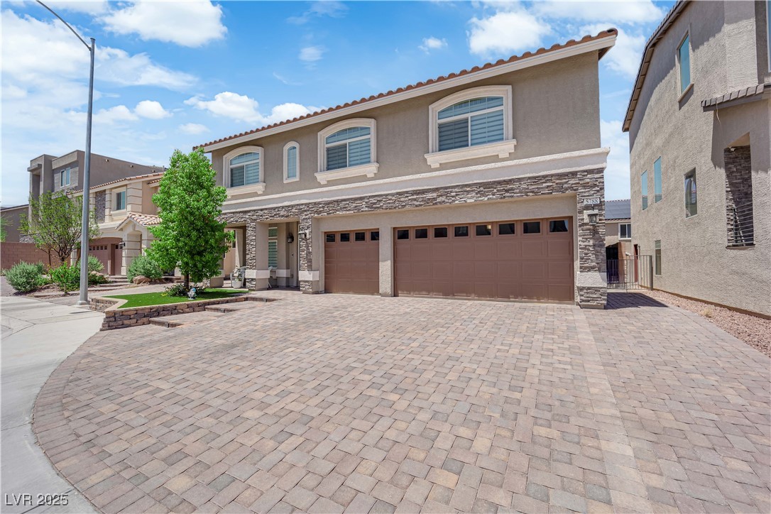 5788 Robin Ridge Avenue Property Photo 2