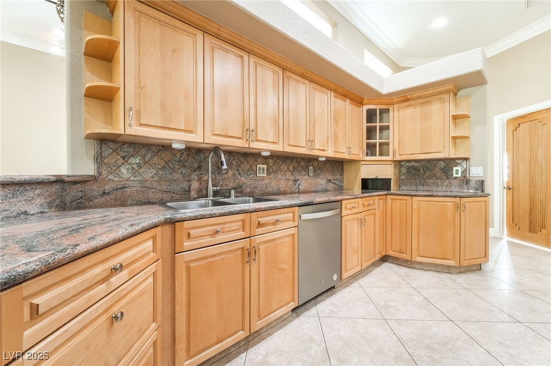 10445 Schirlls Street Property Photo 10