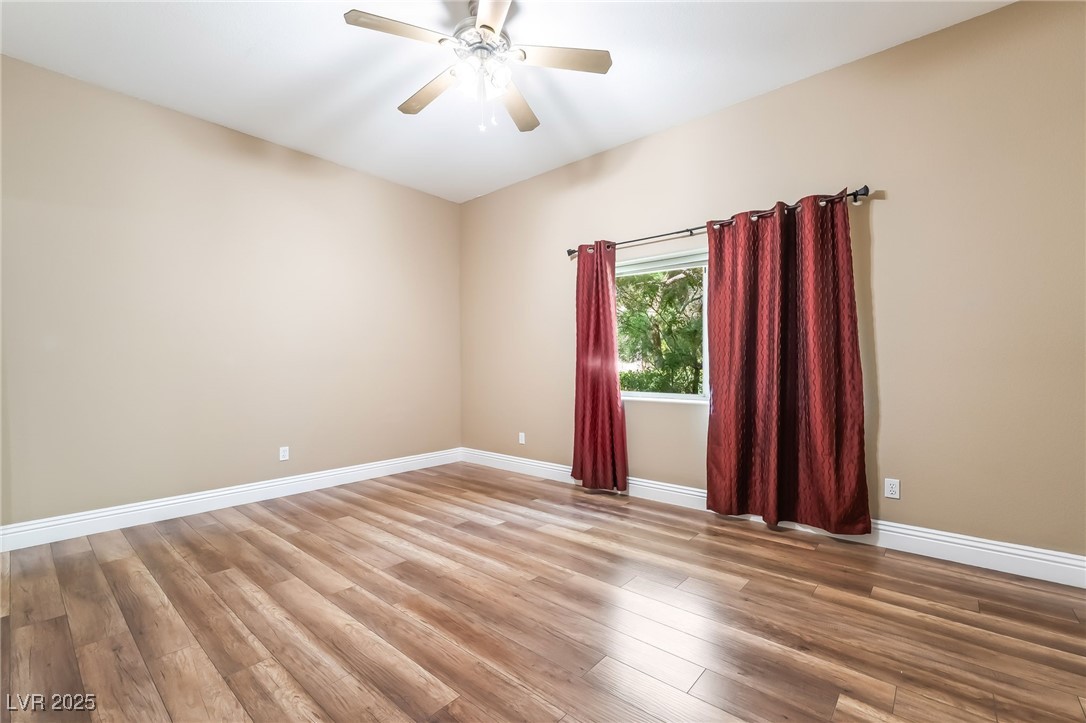 10445 Schirlls Street Property Photo 20