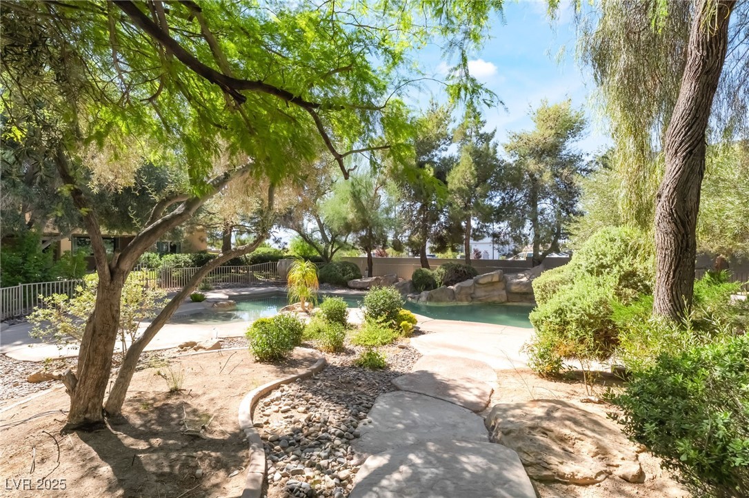 10445 Schirlls Street Property Photo 35