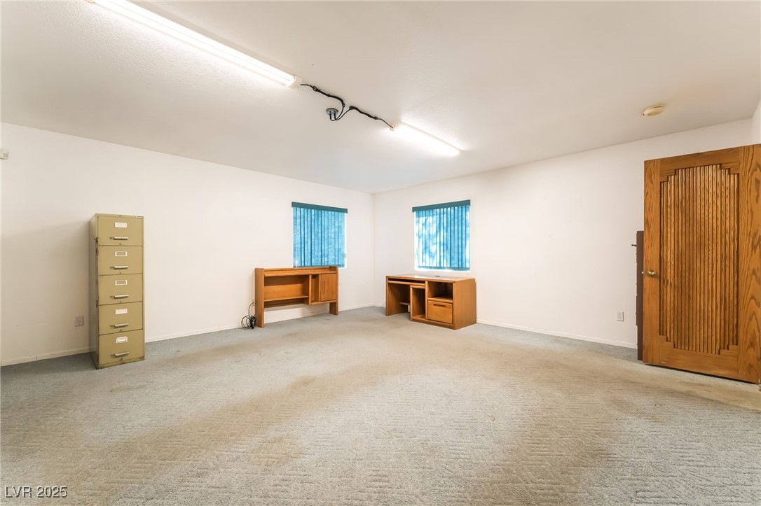 10445 Schirlls Street Property Photo 45