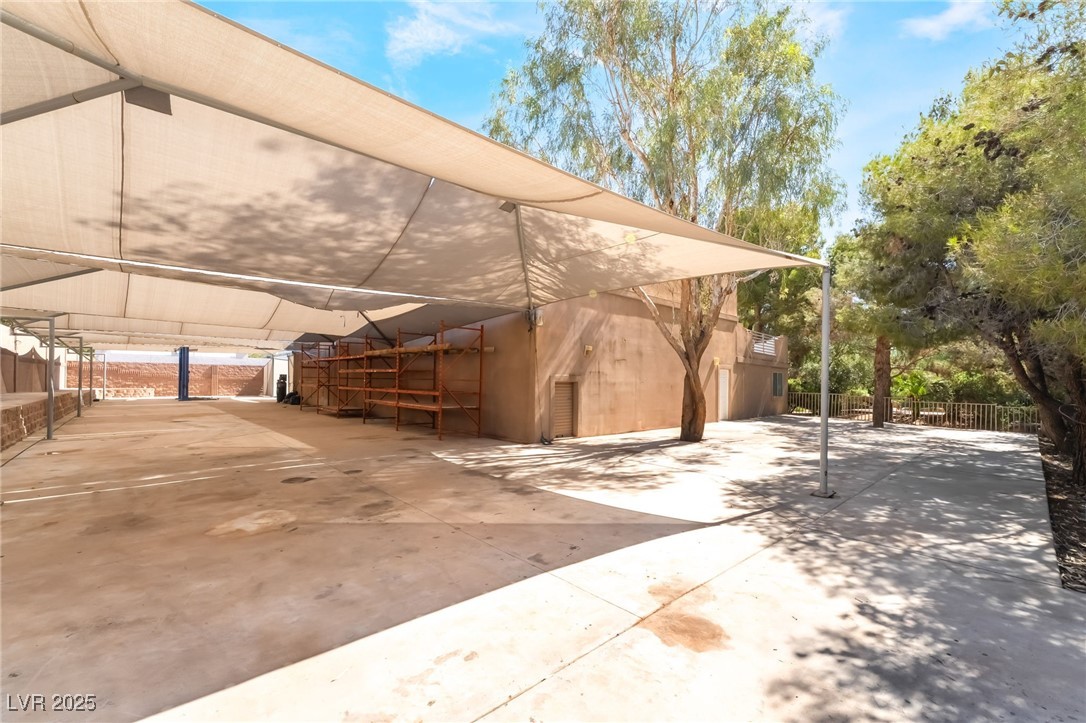 10445 Schirlls Street Property Photo 52