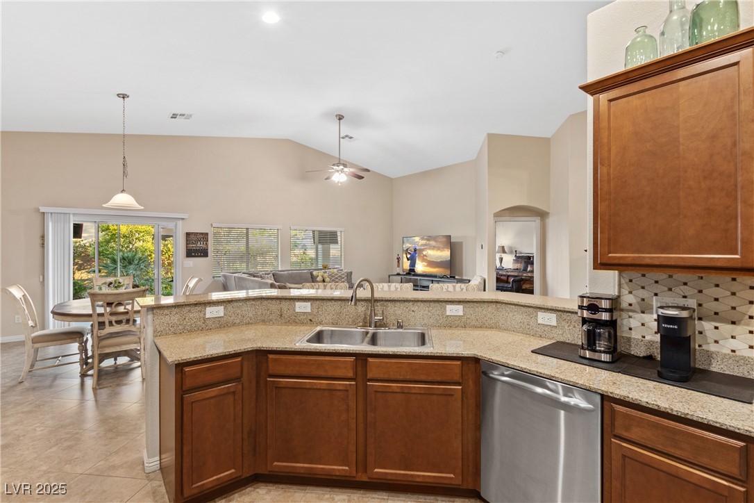 6413 White Tiger Court Property Photo 9