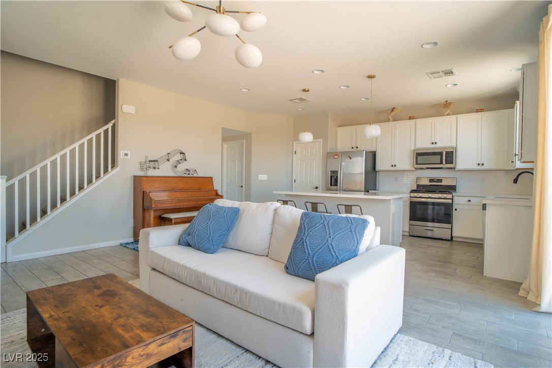 3922 Painted Lady Avenue Property Photo 10