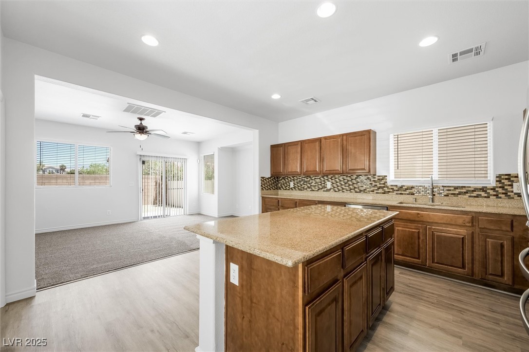 9146 Grand Sunburst Court Property Photo 12