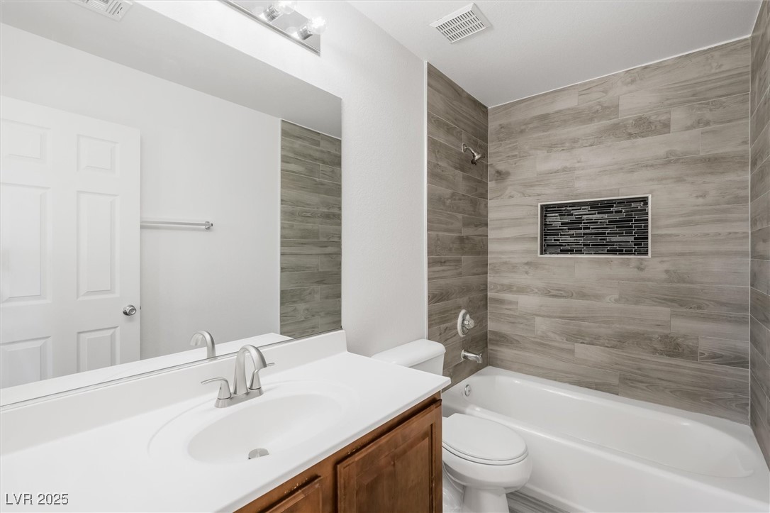 9146 Grand Sunburst Court Property Photo 35