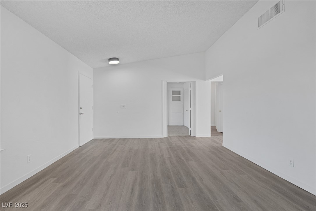 6808 Waterhen Circle Property Photo 7
