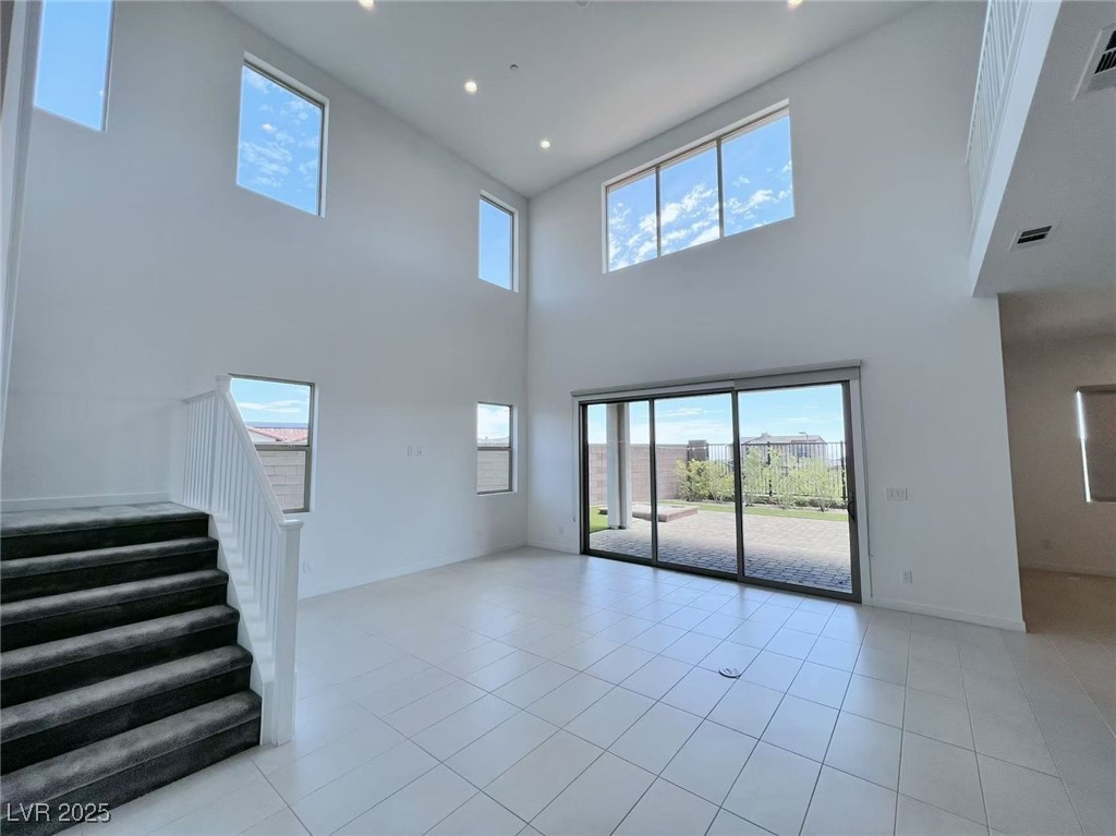 434 Robledo Street Property Photo 8