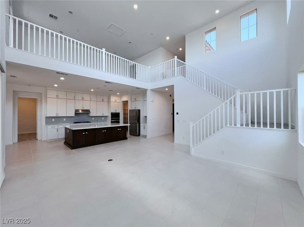 434 Robledo Street Property Photo 10