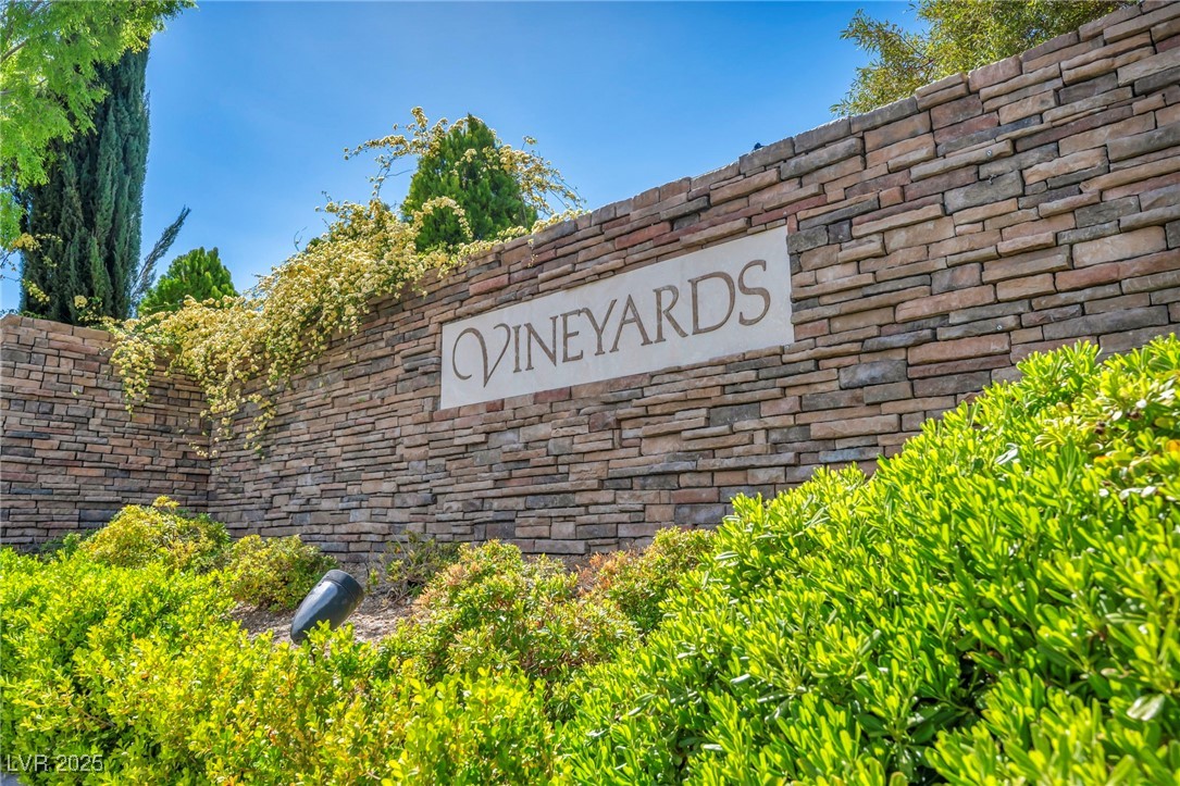 1409 Chambolle Court Property Photo 34
