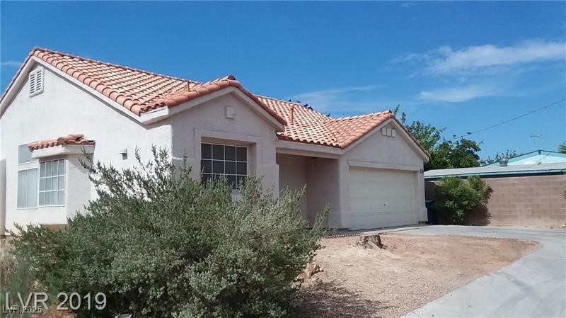 4553 Morning Jewel Avenue Property Photo 1