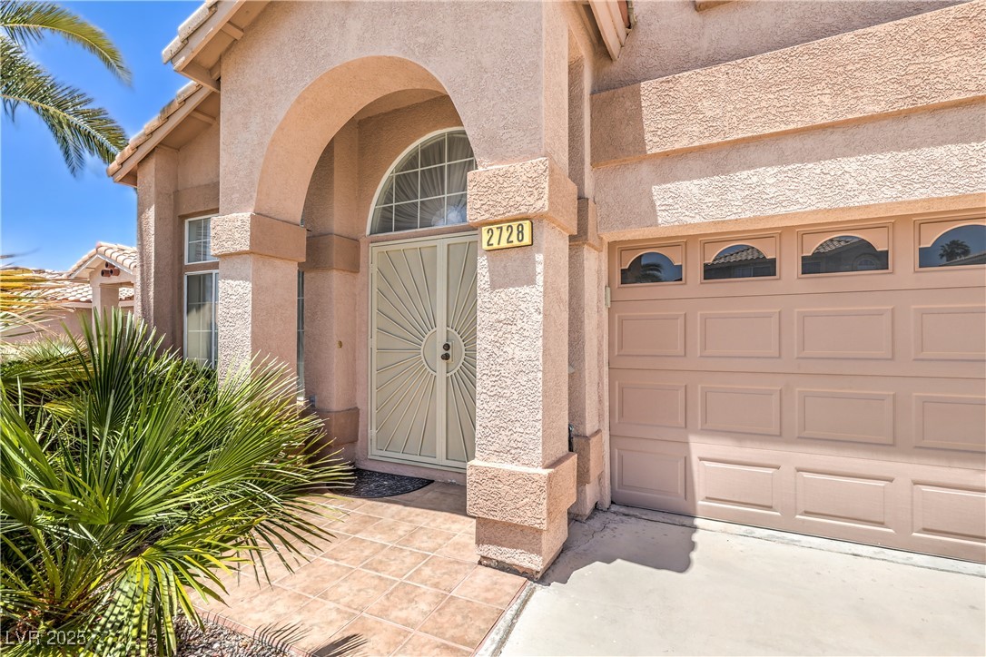 2728 Aspen Wood Avenue Property Photo 4