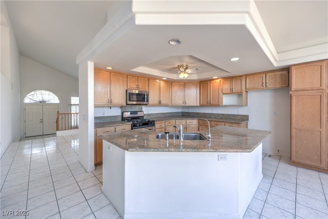 2728 Aspen Wood Avenue Property Photo 11