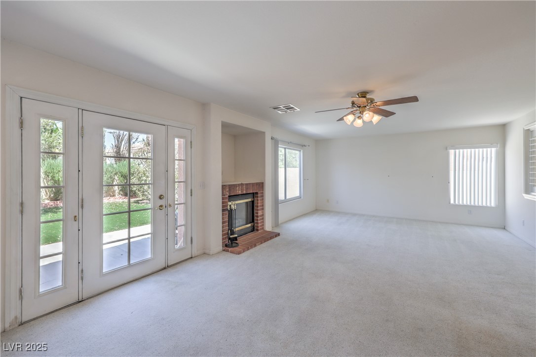 2728 Aspen Wood Avenue Property Photo 16