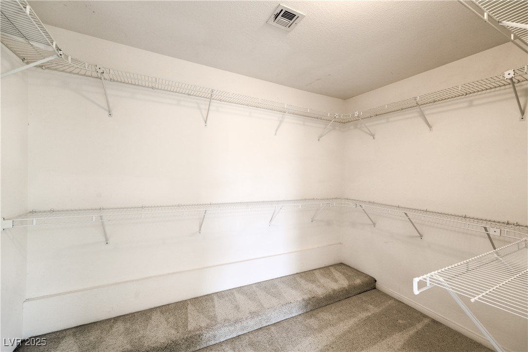 2728 Aspen Wood Avenue Property Photo 28