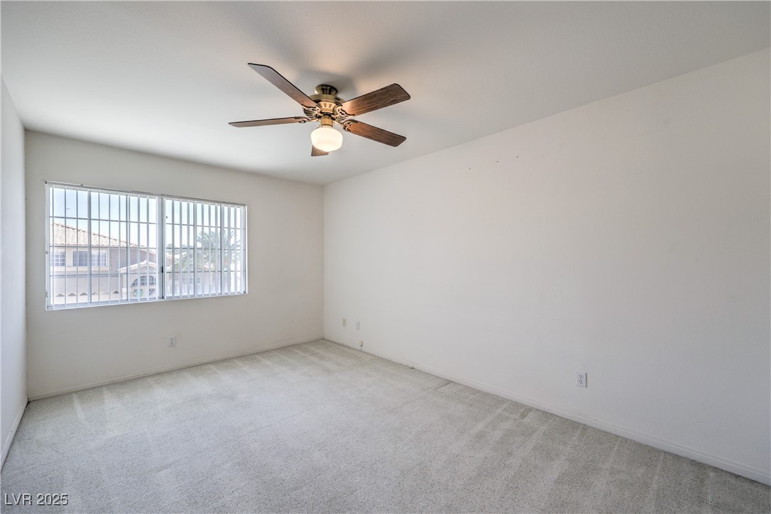 2728 Aspen Wood Avenue Property Photo 30