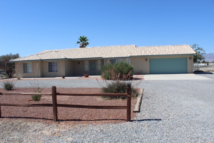 2201 East Dandelion Street Property Photo 1