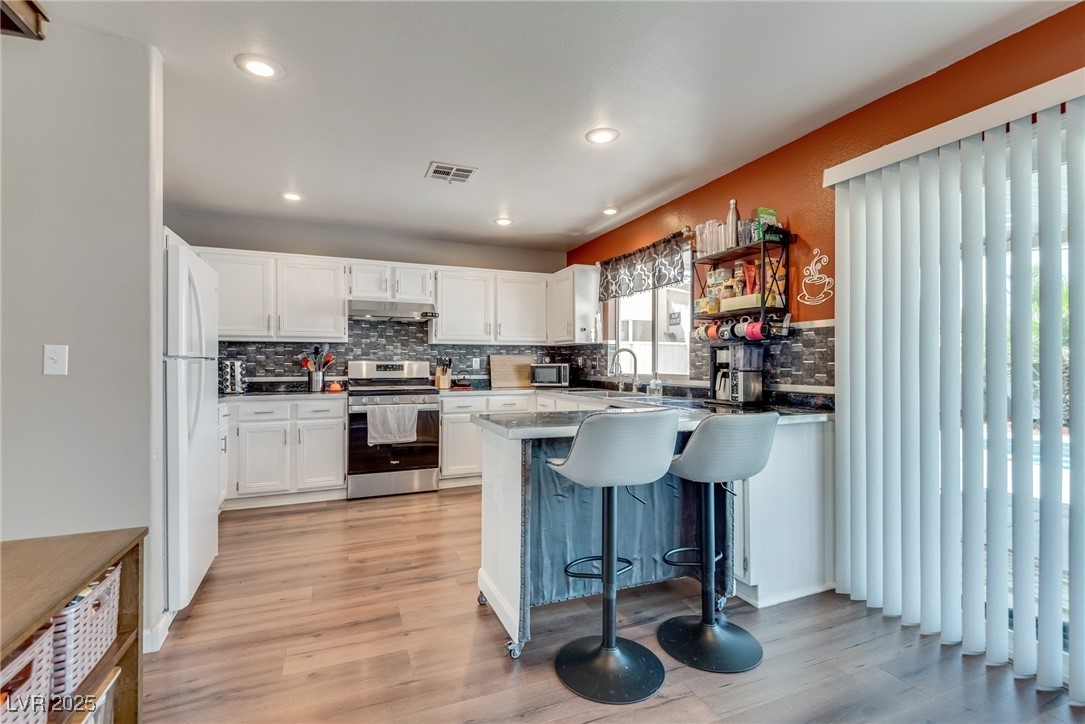 1048 Menands Avenue Property Photo 18