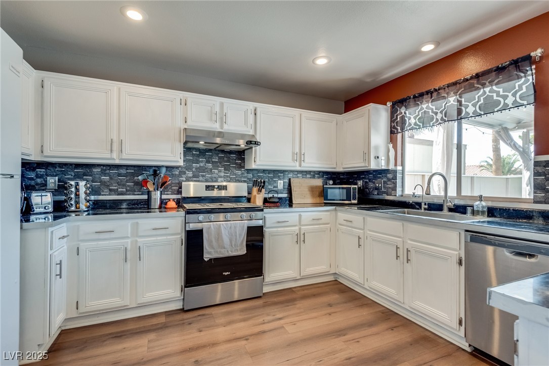 1048 Menands Avenue Property Photo 19
