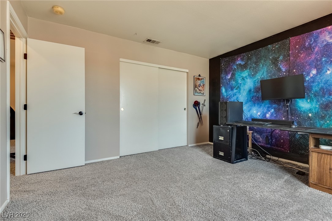 1048 Menands Avenue Property Photo 36