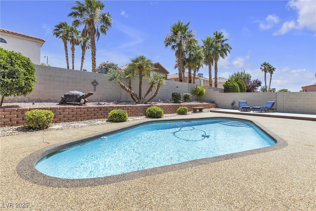 1877 Glory Lily Court Property Photo 2
