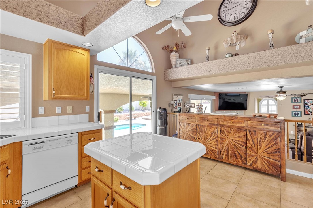 1877 Glory Lily Court Property Photo 15
