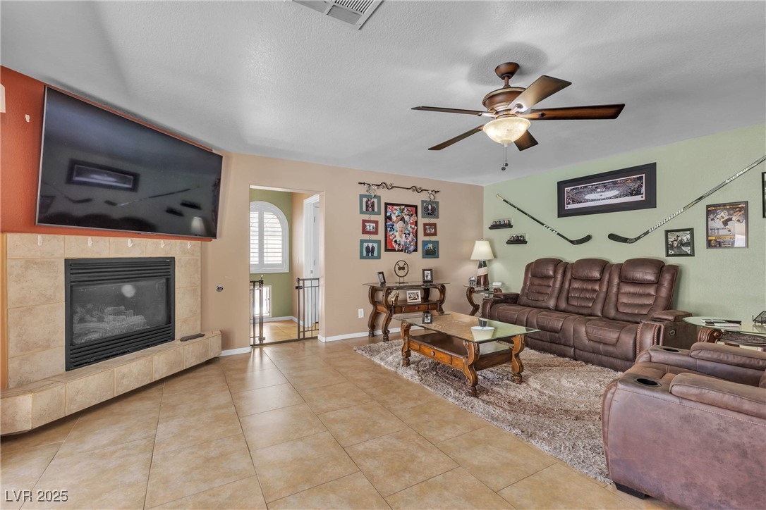 1877 Glory Lily Court Property Photo 16